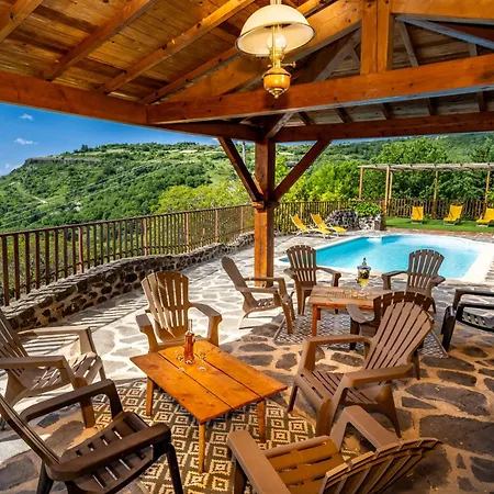 Refuge Au Monteillet Holiday home *